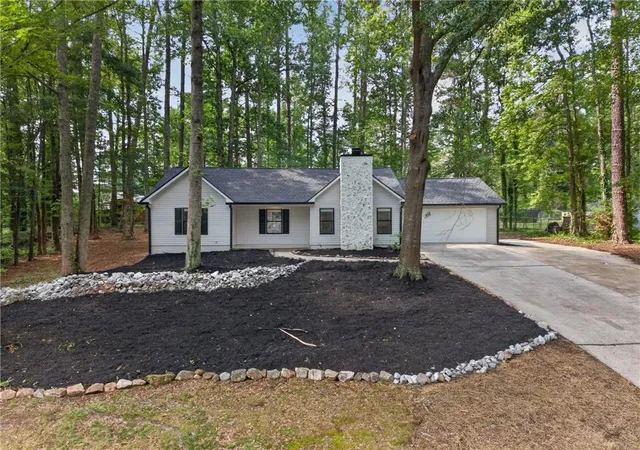 2nd image of 160 Running Bear Trail Trail, Fayetteville, GA 30214 | MLS# 7788216