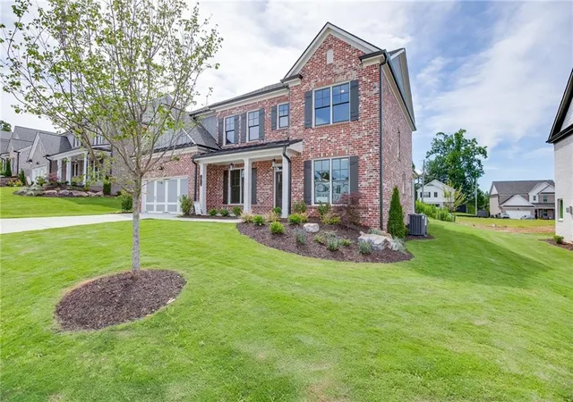 3rd image of 1813 Piney Bend Dr, Buford, GA 30518 | MLS# 7800361