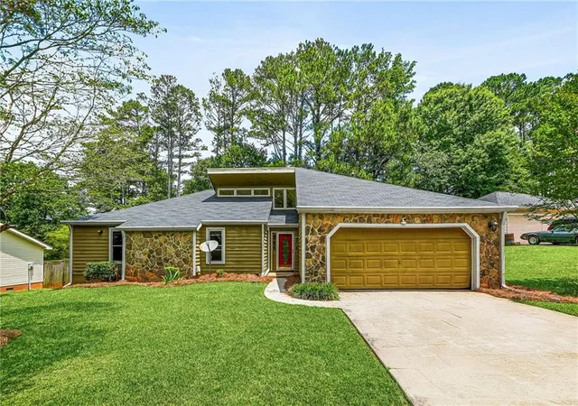 1st image of 8808 Elon Trl, Jonesboro, GA 30238 | MLS# 7788657