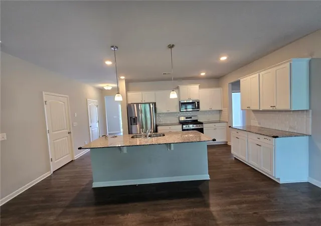 Photo 1 of Single family home for sale at 121 Valimar Dr, Braselton, GA 30517 | MLS# 7816738 | Listing updated on 2026-10-30