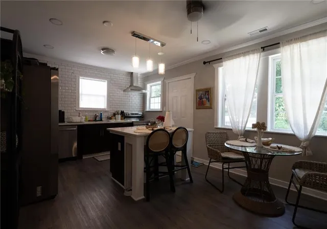 5th image of 933 Byron Dr Sw, Atlanta, GA 30310 | MLS# 7814121