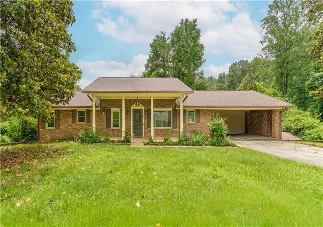 Homes for sale in Lula, GA | 4918 Old Cornelia Hwy, Lula, GA 30554 | MLS# 7779179