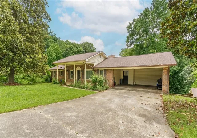 Homes for sale in Lula, GA | 4918 Old Cornelia Hwy, Lula, GA 30554 | MLS# 7779179