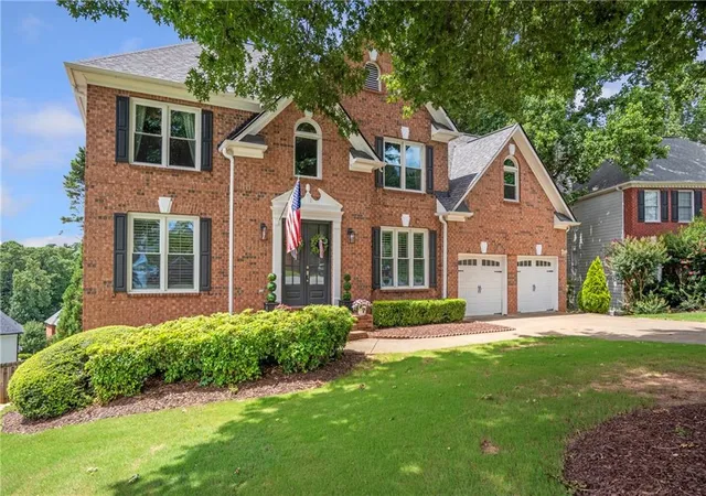 Photo 1 of Single family home for sale at 1730 Bucks Clb Dr, Alpharetta, GA 30005 | MLS# 7809592 | Listing updated on 2026-09-14