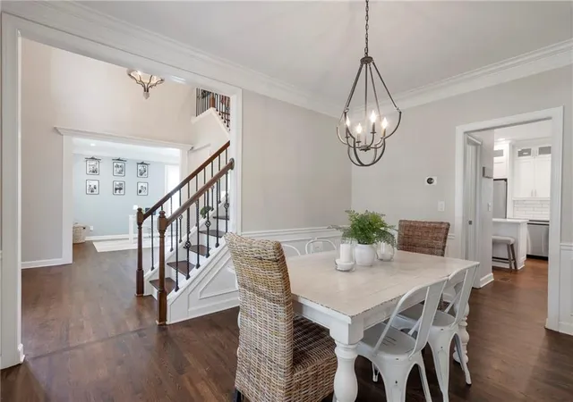 Photo 4 of Single family home for sale at 1730 Bucks Clb Dr, Alpharetta, GA 30005 | MLS# 7809592 | Listing updated on 2026-09-14