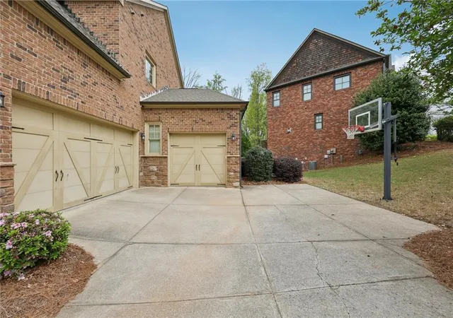 2nd image of 1710 Bramble Bush Wy, Suwanee, GA 30024 | MLS# 7810096