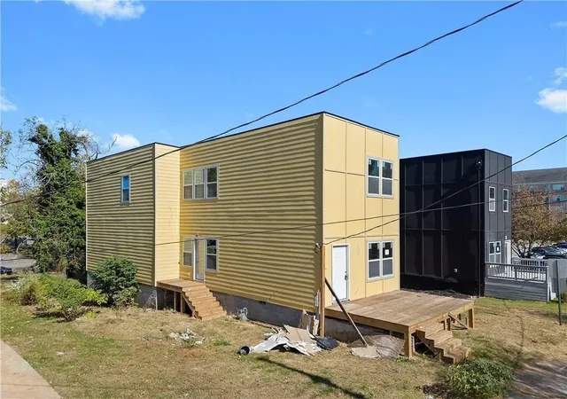 Photo 2 of Single family home for sale at 827 Drummond St Sw, Atlanta, GA 30314 | MLS# 7803591 | Listing updated on 2026-09-10