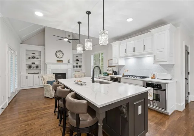 Photo 3 of Sale Pending at 4085 Asheville Manor Ct, Cumming, GA 30040 | MLS# 7784238 | Listing updated on 2026-09-06