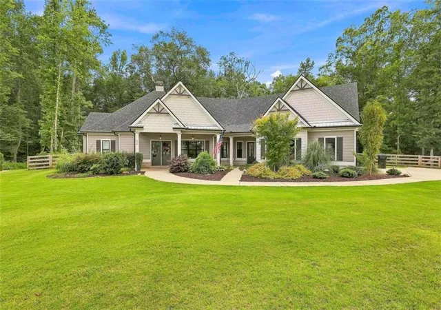 Photo 4 of Single family home for sale at 230 Windchime Way, Tyrone, GA 30290 | MLS# 7819409 | Listing updated on 2026-09-04