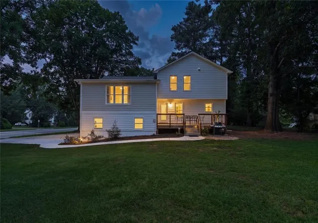 Photo 2 of Sale Pending at 1800 Cumberland Tr, Acworth, GA 30102 | MLS# 7824114 | Listing updated on 2026-08-31