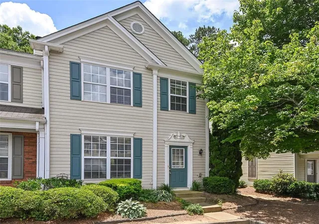 Homes for sale in Johns Creek, GA | 9155 Nesbit Ferry Rd #47, Johns Creek, GA 30022 | MLS# 7801773