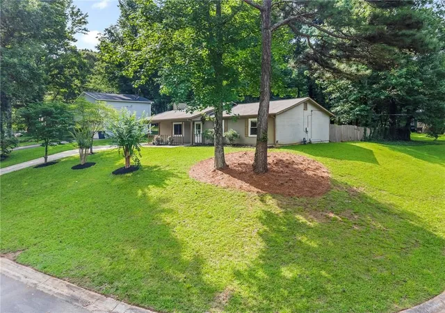 Homes for sale in Marietta, GA | 1833 Silver Leaf Dr Sw, Marietta, GA 30008 | MLS# 7792730