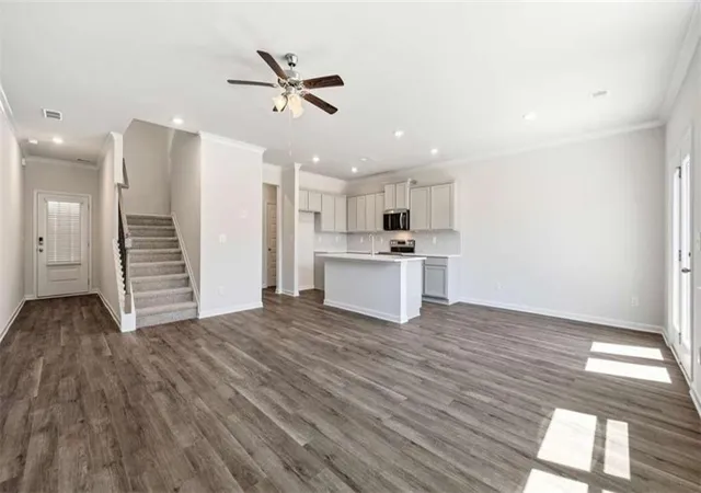 Photo 3 of Townhouse for sale at 490 Silver Moon Dr, Loganville, GA 30052 | MLS# 7767006 | Listing updated on 2026-09-09