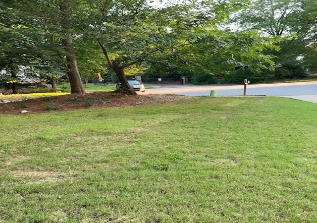 Photo 4 of Sale Pending at 224 Grove St, Athens, GA 30605 | MLS# 7776963 | Listing updated on 2026-09-03