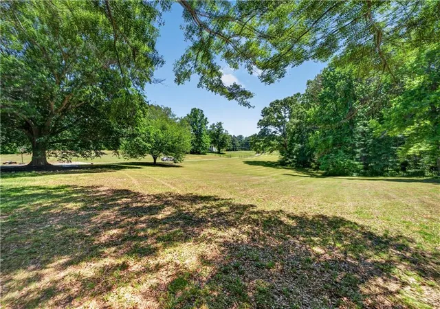 Photo 2 of Single family home for sale at 511 Bart Manous Rd, Canton, GA 30115 | MLS# 7816600 | Listing updated on 2026-08-07