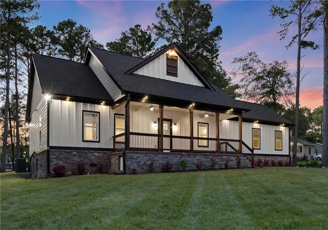 2nd image of 98 W Reese St, Monroe, GA 30655 | MLS# 7772397