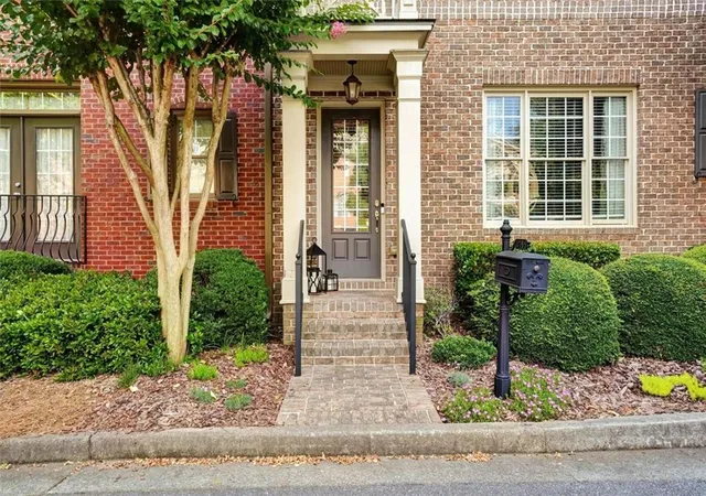 Homes for sale in Johns Creek, GA | 10755 Arlington Pt, Johns Creek, GA 30022 | MLS# 7801079