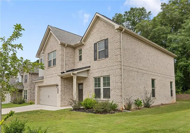 Photo 3 of Single family home for sale at 116 Cabin Way, Hampton, GA 30228 | MLS# 7824798 | Listing updated on 2026-08-21