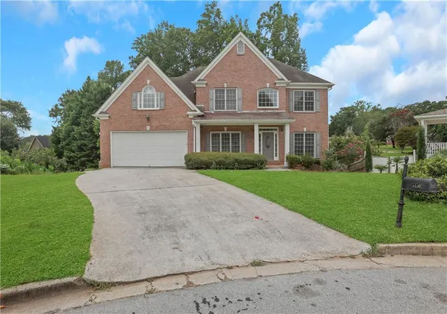 Photo 3 of Sale Pending at 5150 Oak Plantation Walk, Lilburn, GA 30047 | MLS# 7825168 | Listing updated on 2026-09-07