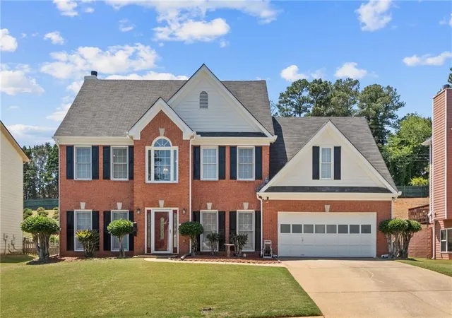Homes for sale in Suwanee, GA | 2150 Laurel Lake Dr, Suwanee, GA 30024 | MLS# 7768016