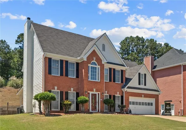 Homes for sale in Suwanee, GA | 2150 Laurel Lake Dr, Suwanee, GA 30024 | MLS# 7768016