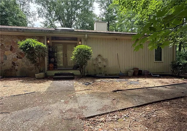 Single family home for sale at 170 River Ct Pkwy, Sandy Springs, GA 30328 | MLS# 7810552