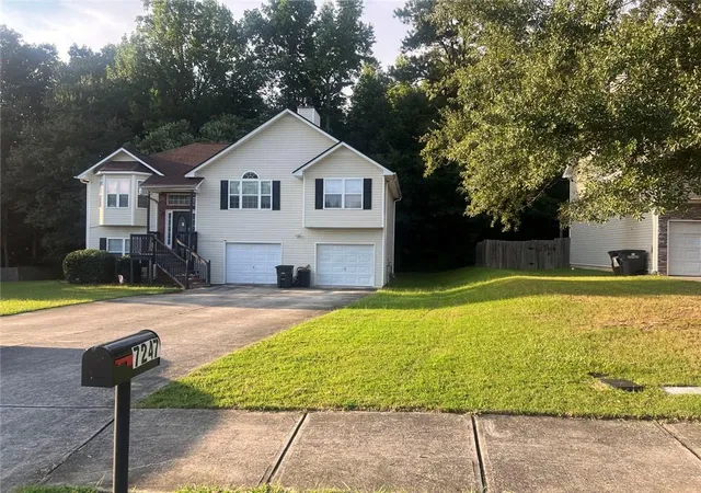 Photo 2 of Sale Pending at 7247 Cedar Forest Dr, Douglasville, GA 30134 | MLS# 7826649 | Listing updated on 2026-09-06