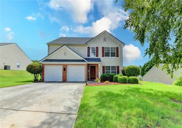 Photo 1 of Single family home for sale at 4654 Pine Isle Way, Sugar Hill, GA 30518 | MLS# 7817758 | Listing updated on 2026-09-19