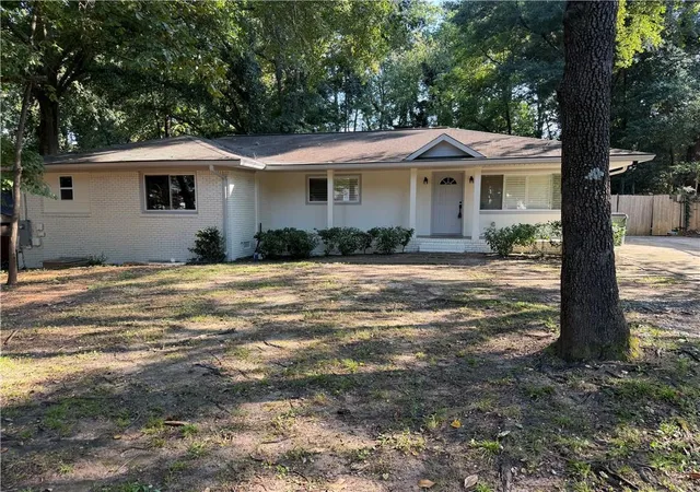 2nd image of 2192 Ne Dering Cir Ne, Atlanta, GA 30345 | MLS# 7821927