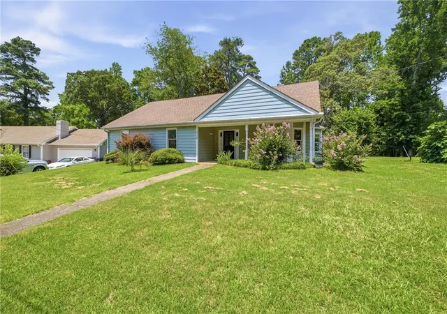 2nd image of 419 Slew Ave, Lawrenceville, GA 30043 | MLS# 7797081