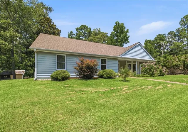 3rd image of 419 Slew Ave, Lawrenceville, GA 30043 | MLS# 7797081