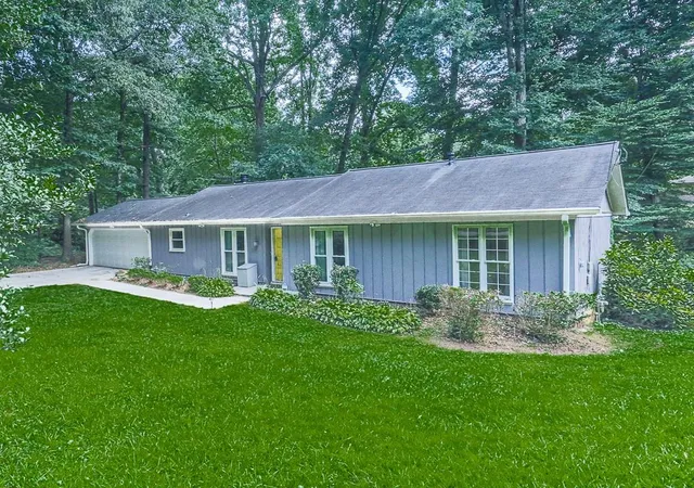 Photo 2 of Sale Pending at 4679 Hardwood Rd, Stone Mountain, GA 30083 | MLS# 7808312 | Listing updated on 2026-09-29