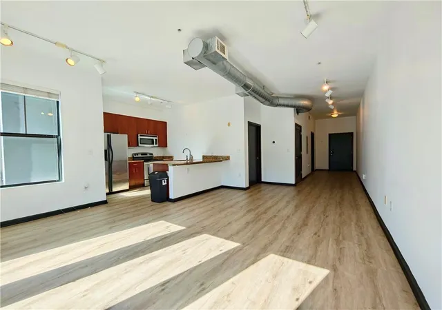 5th image of 5300 Peachtree Rd #2401, Atlanta, GA 30341 | MLS# 7811954