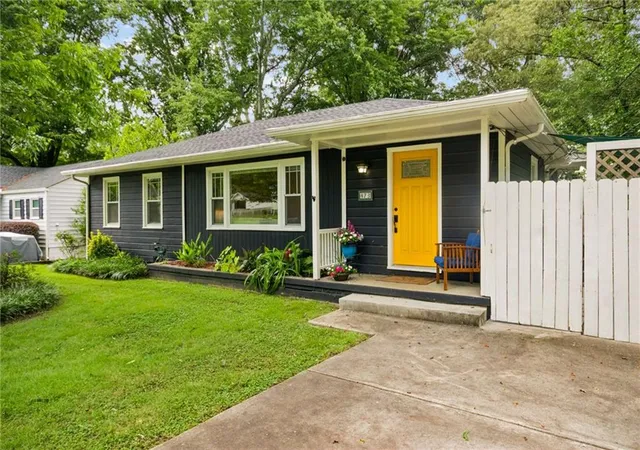 3rd image of 473 Hyde Dr Ne, Marietta, GA 30060 | MLS# 7794344