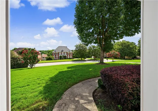 Photo 4 of Single family home for sale at 5220 Stone Croft Trl SW, Atlanta, GA 30331 | MLS# 7818631 | Listing updated on 2026-09-08