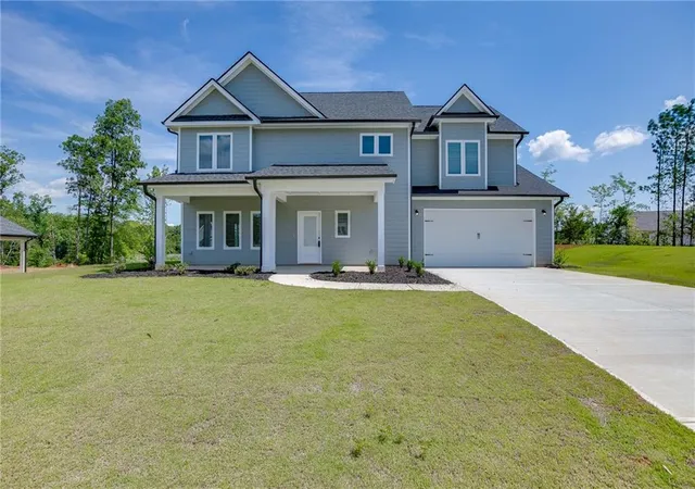 Photo 2 of Single family home for sale at 134 Boulder Dr, Toccoa, GA 30577 | MLS# 7760602 | Listing updated on 2026-06-17