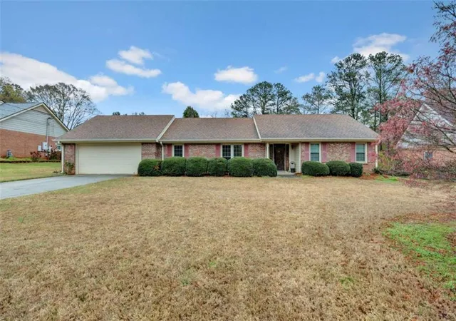 2nd image of 3898 Carriage Ln, Conyers, GA 30094 | MLS# 7765870