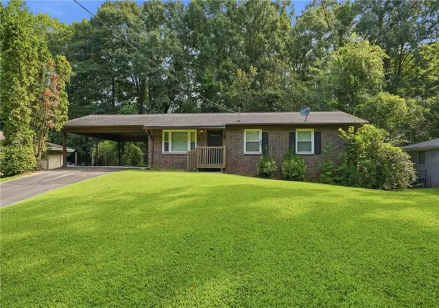 Photo 1 of Single family home for sale at 928 Magna Carta Dr Nw, Atlanta, GA 30318 | MLS# 7820448 | Listing updated on 2026-09-25