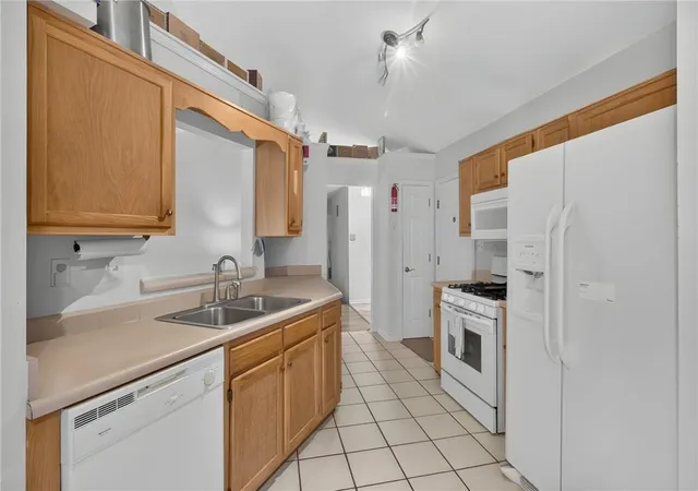 5th image of 109 Collins Wy, Douglasville, GA 30134 | MLS# 7811118