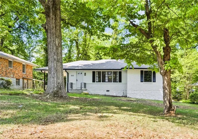 1st image of 1815 Windsor Dr Sw, Atlanta, GA 30311 | MLS# 7763380