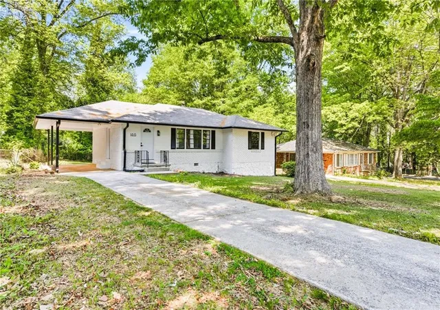 2nd image of 1815 Windsor Dr Sw, Atlanta, GA 30311 | MLS# 7763380