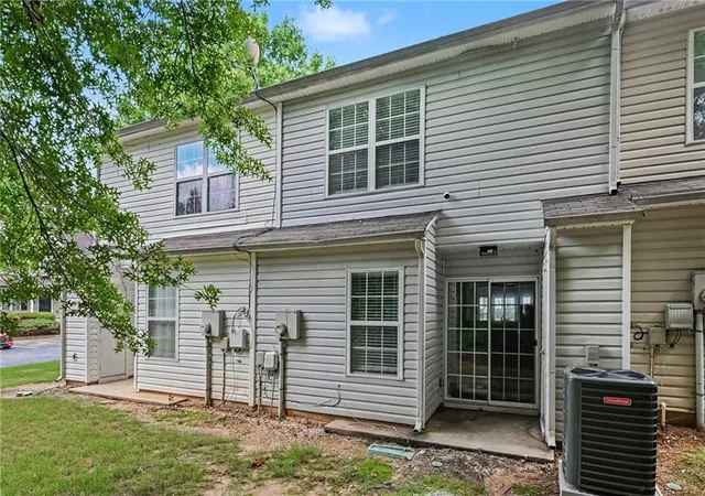 2nd image of 6501 Arbor Gate Dr SW, Mableton, GA 30126