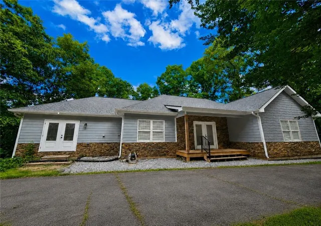 1st image of 330 Glenridge Dr, Cleveland, GA 30528 | MLS# 7791469