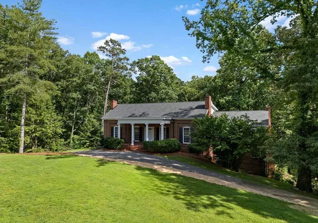 2nd image of 21 Rockridge Rd, Rome, GA 30165 | MLS# 7781684