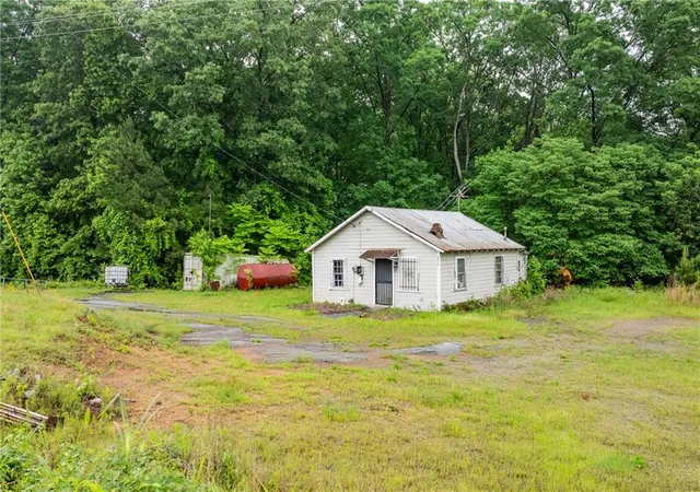 2nd image of 4410 Stacks Rd, Atlanta, GA 30349 | MLS# 7768847