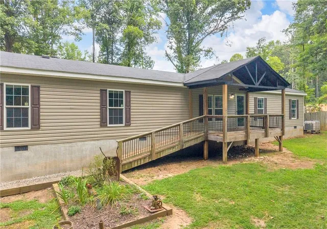 Homes for sale in Gillsville, GA | 81 Jarrett Ln, Gillsville, GA 30543 | MLS# 7800995