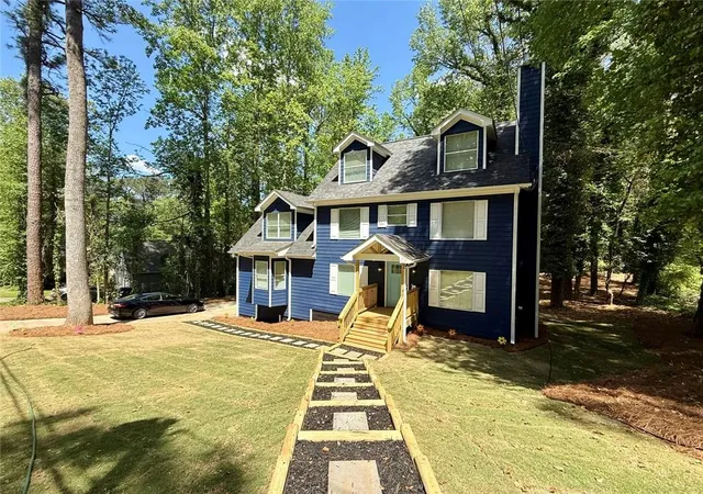 Photo 3 of Single family home for sale at 4232 Marjorie Rd Sw, Snellville, GA 30039 | MLS# 7755596 | Listing updated on 2026-10-05