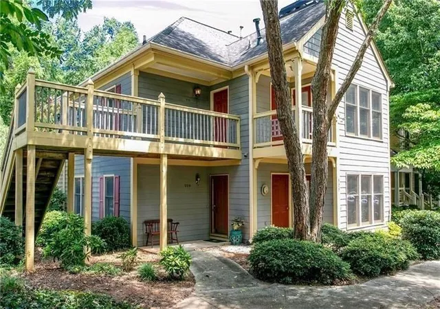 2nd image of 511 Abingdon Wy, Sandy Springs, GA 30328 | MLS# 7764801