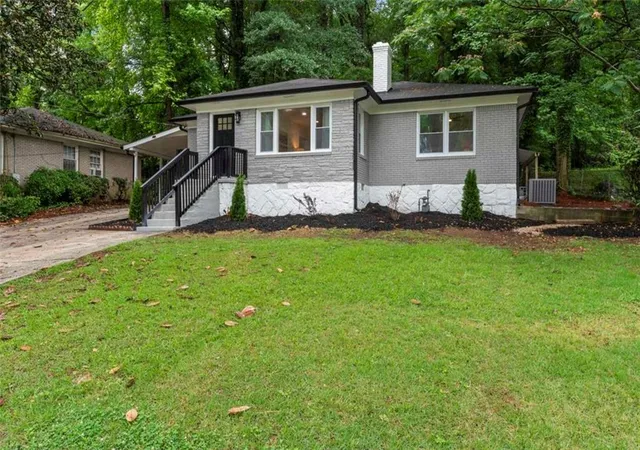 Homes for sale in Atlanta, GA | 2200 Beecher Cir Sw, Atlanta, GA 30311 | MLS# 7761592