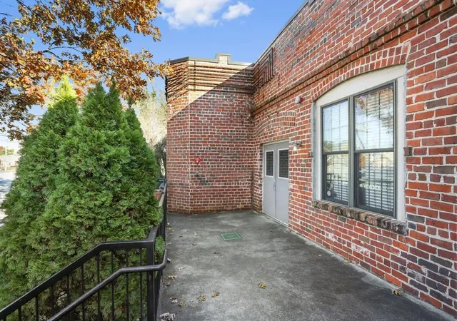 Condominium at 644 Wells St Sw #9, Atlanta, GA 30310 | MLS# 6104532 |  | Sold on 2019-01-22
